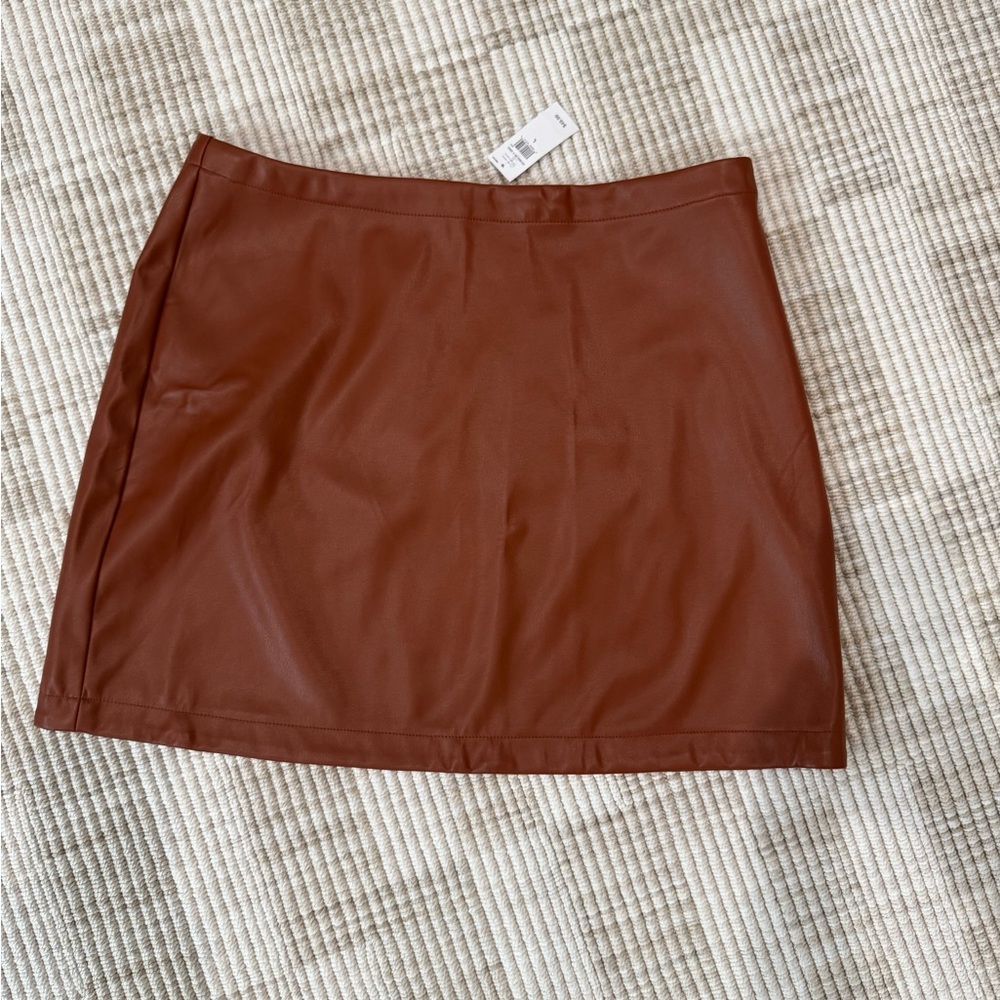 NWT - Large GAP rust faux leather mini skirt